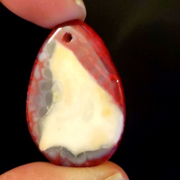New Red Dragon Veins Agate Pendant. - Picture 10 of 10